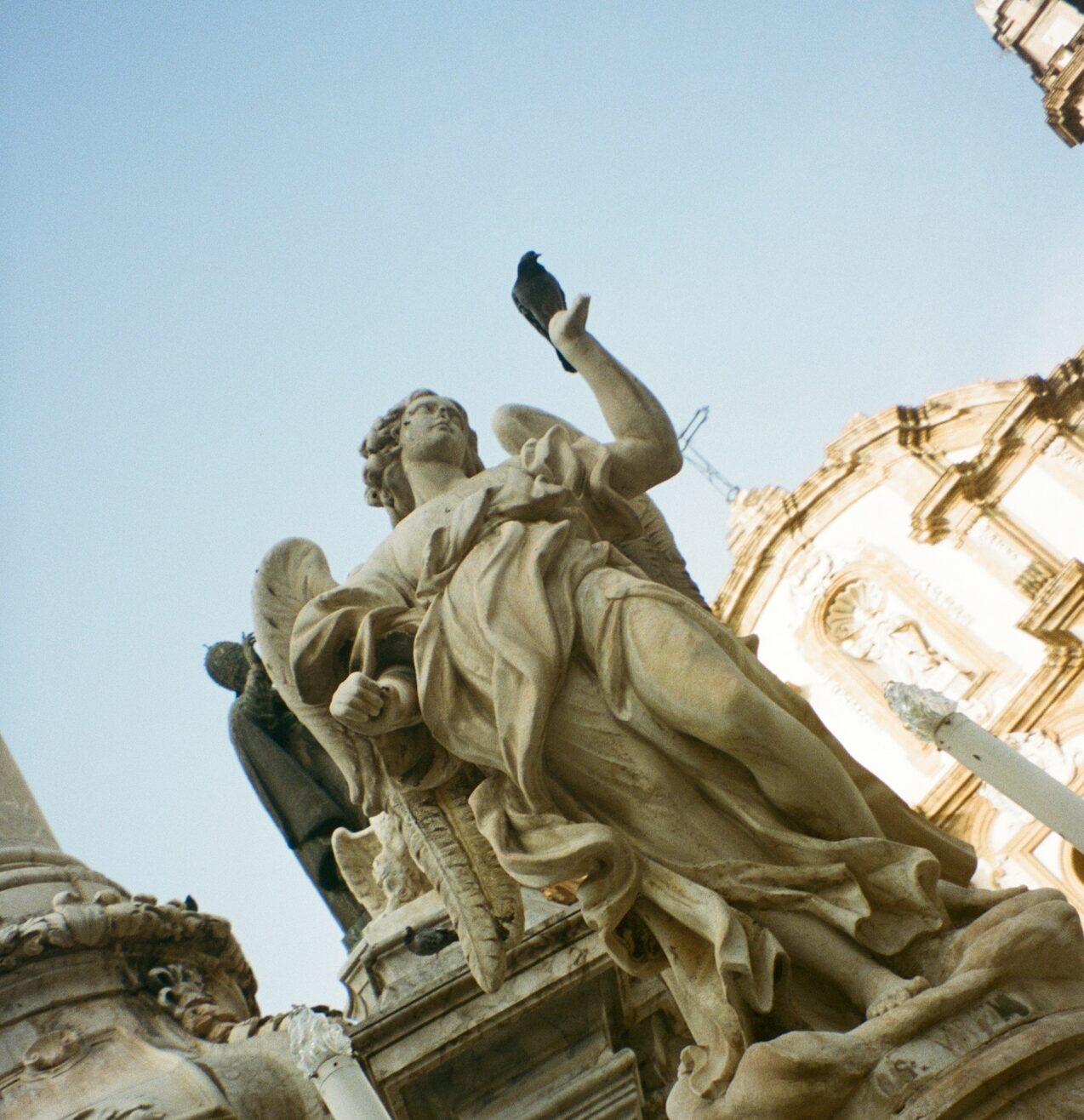 a roman statue